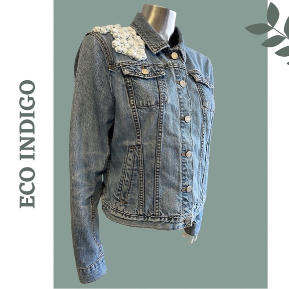 Eco Indigo Upcycled Jean Jacket Floral Crochet Flowers Cotton Blue Size Large - Picture 7 of 10